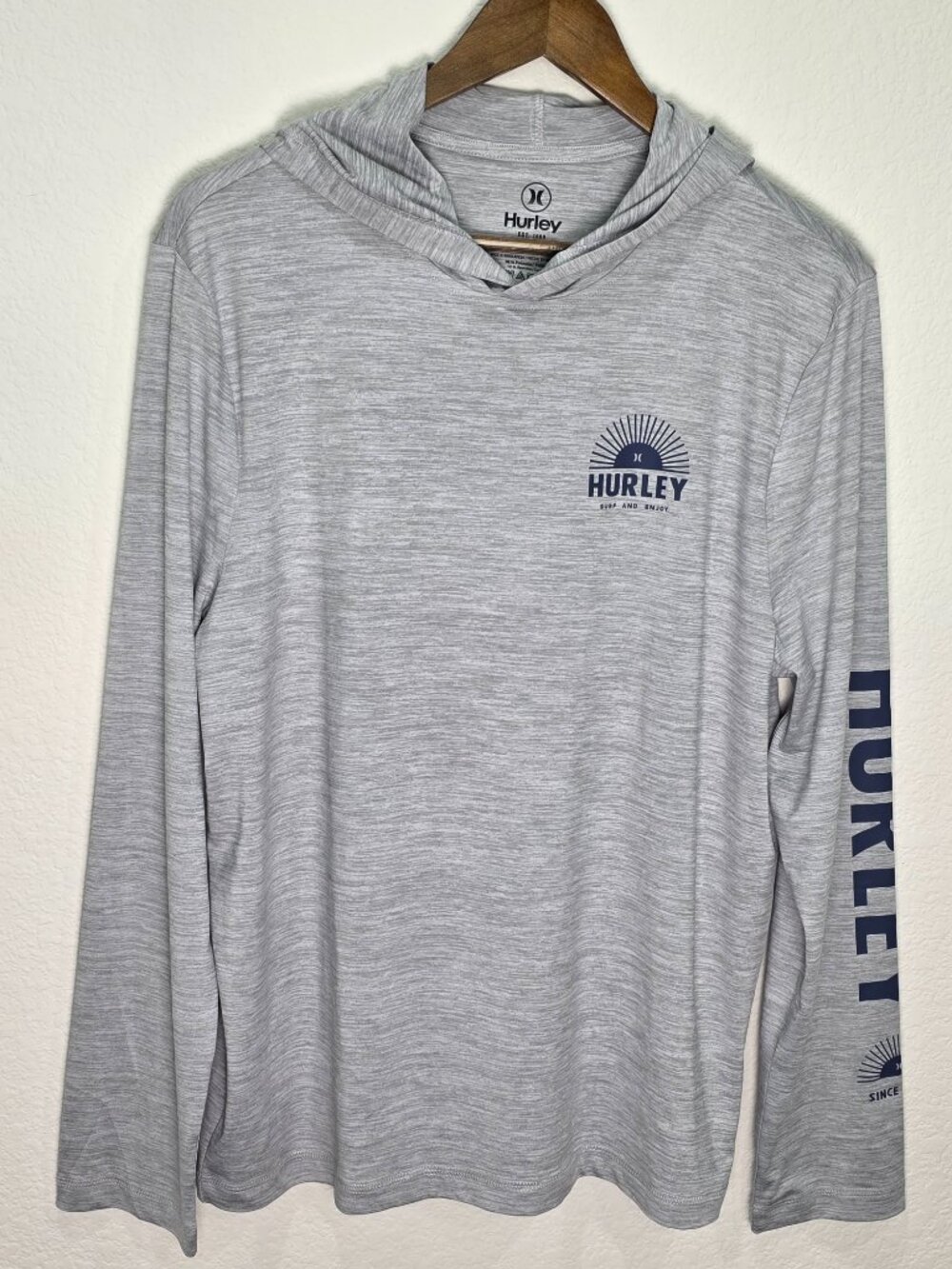NWOT Hurley Men's Graphic Hooded Performance Tee Grey Heather Long Sleeve M